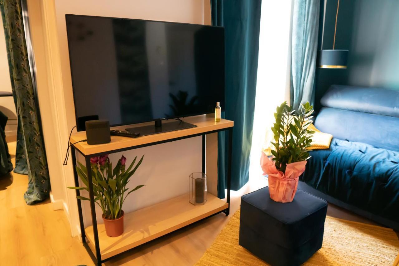 Coeur De Ville T2, Terrasse, Clim Tt Equipe, Parking Sanary-sur-Mer Eksteriør billede
