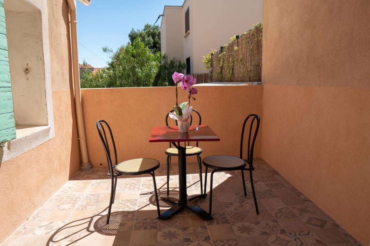 Coeur De Ville T2, Terrasse, Clim Tt Equipe, Parking Sanary-sur-Mer Eksteriør billede